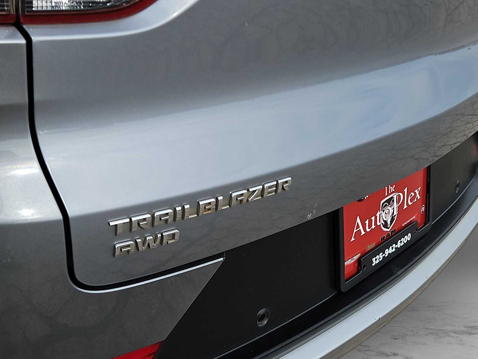 Thumbnail: 2023 Chevrolet TrailBlazer - 11