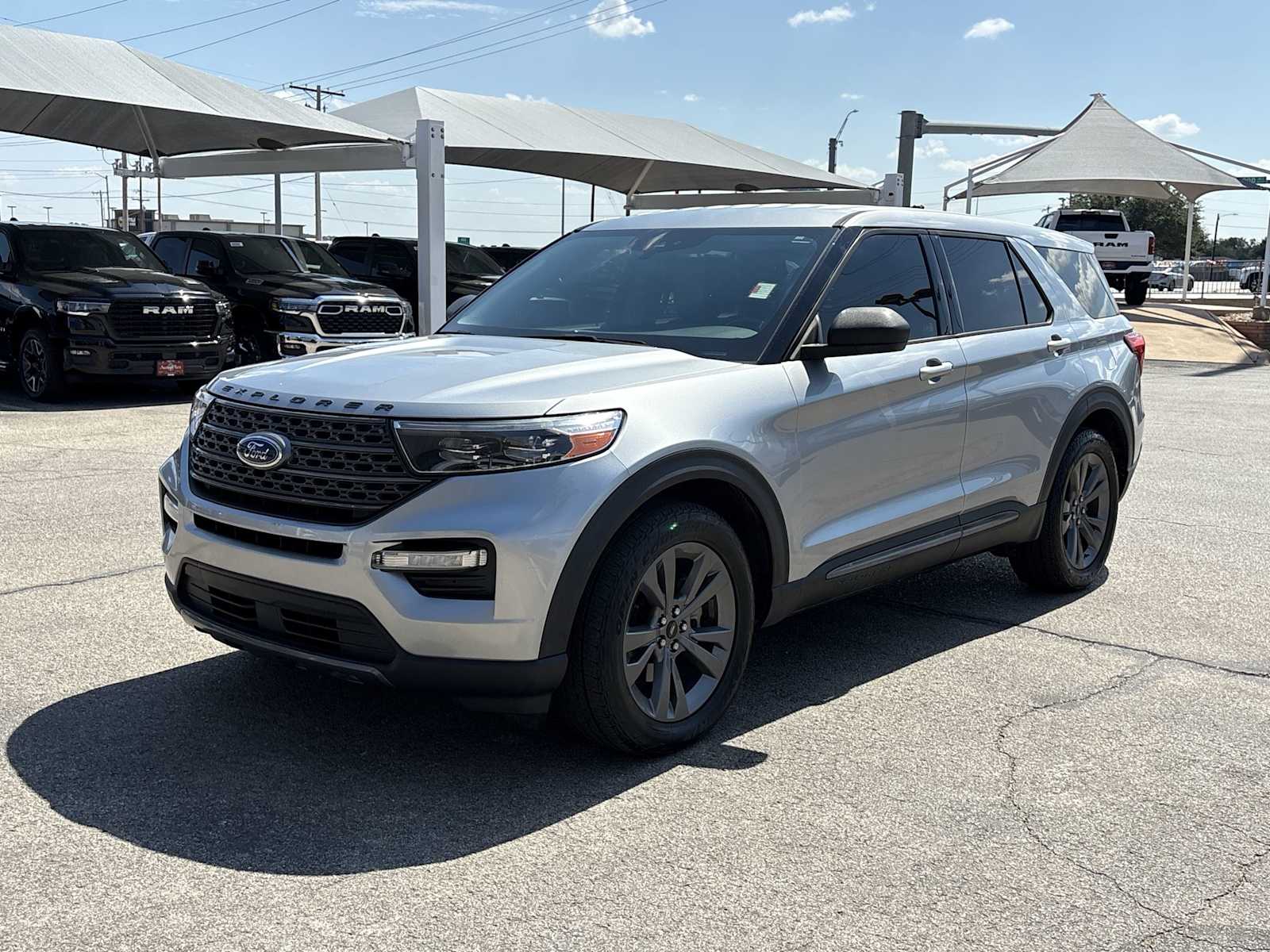 2021 Ford Explorer XLT photo 4