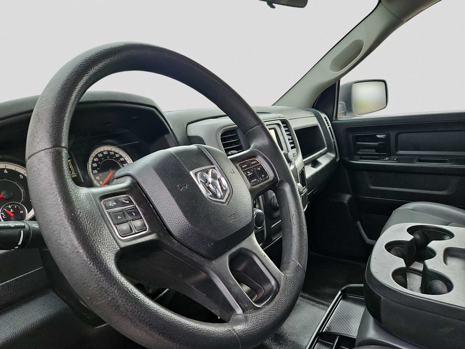 Thumbnail: 2021 RAM 1500 Classic - 10