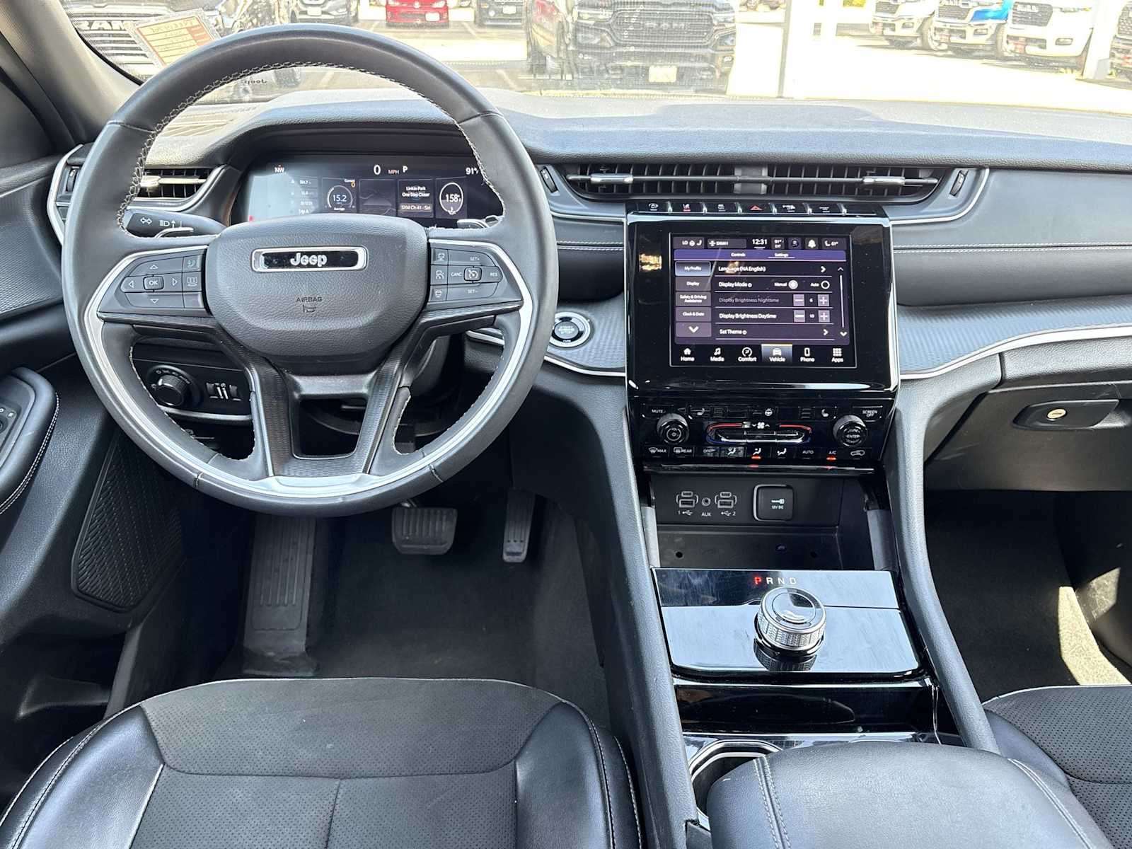 Thumbnail: 2023 Jeep Grand Cherokee - 14