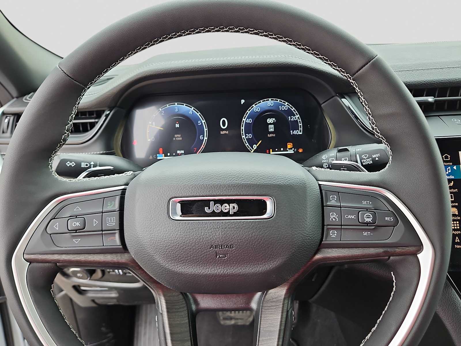 Thumbnail: 2026 Jeep Grand Cherokee L - 21