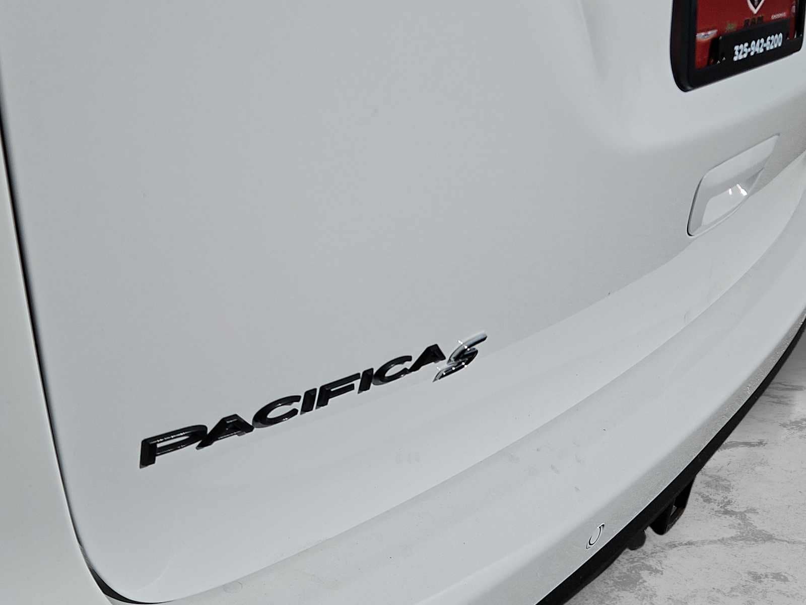 Thumbnail: 2026 Chrysler Pacifica - 11