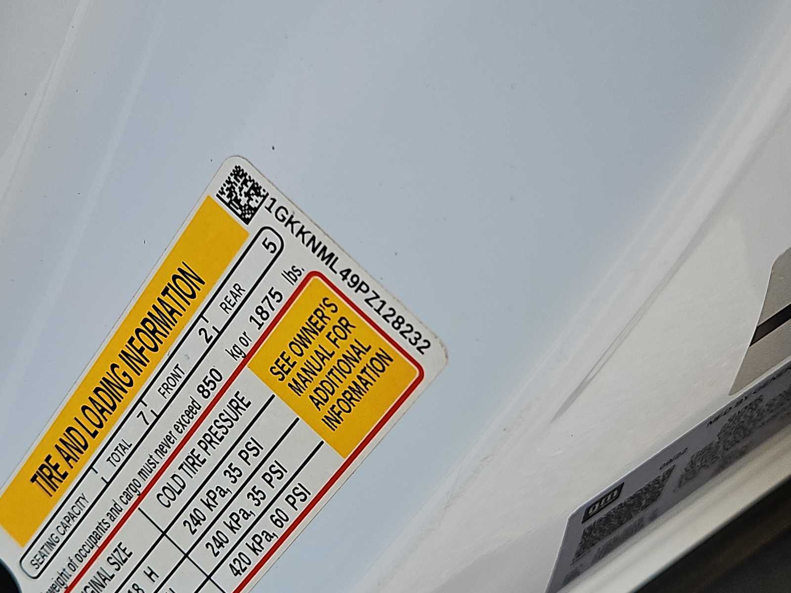 Thumbnail: 2023 GMC Acadia - 25