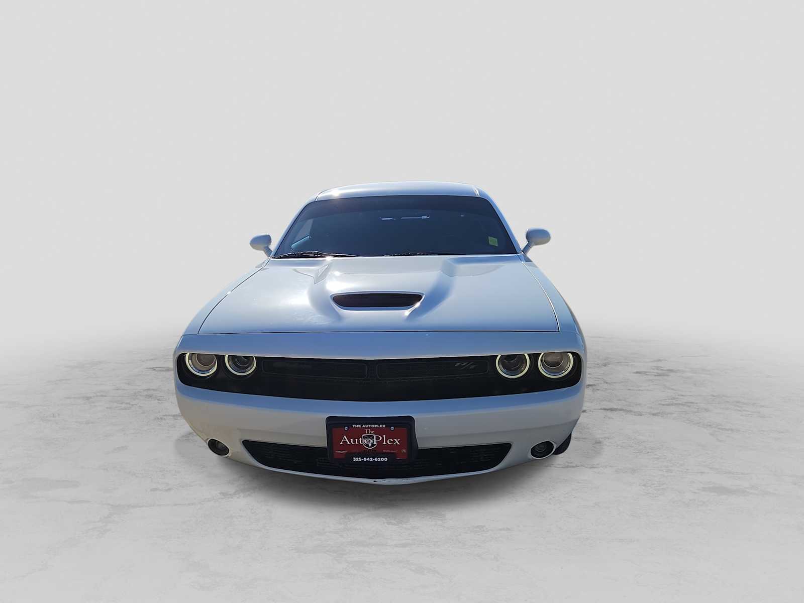 Thumbnail: 2022 Dodge Challenger - 3