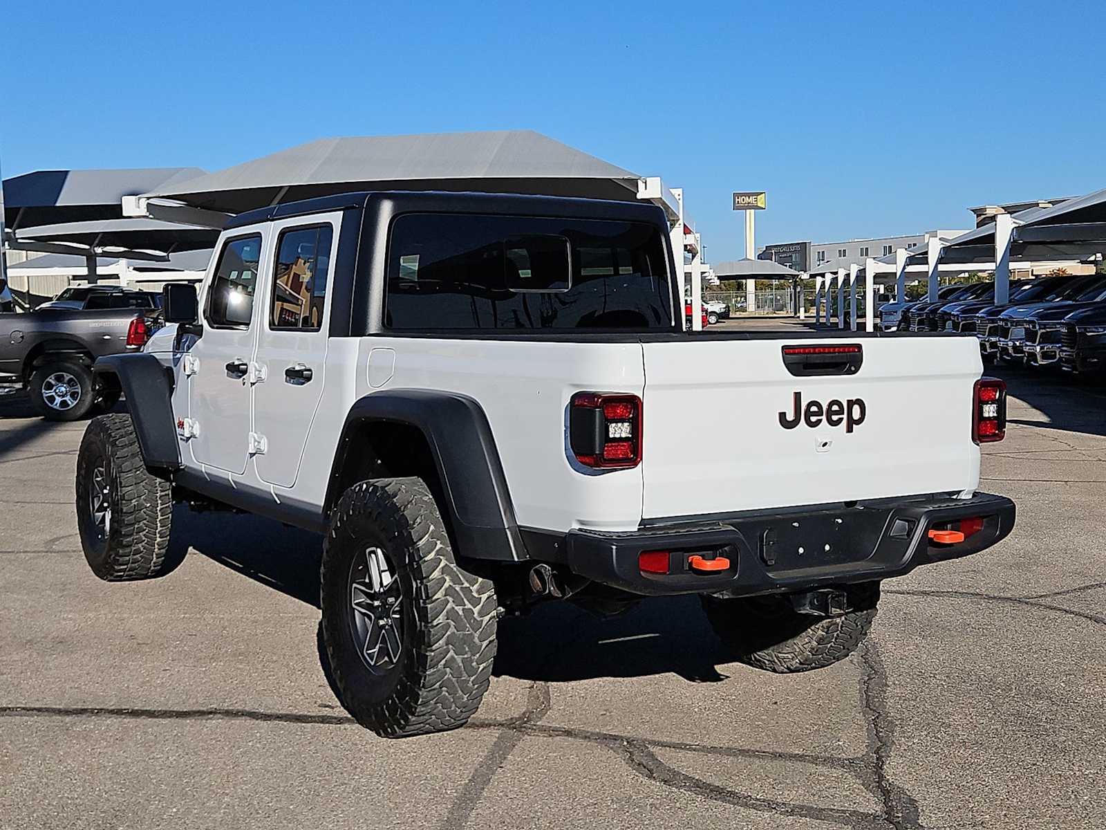 Thumbnail: 2024 Jeep Gladiator - 6
