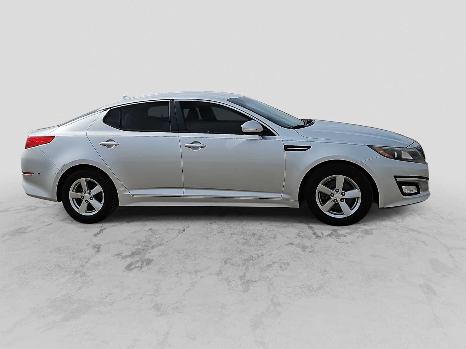 Thumbnail: 2015 Kia Optima - 9