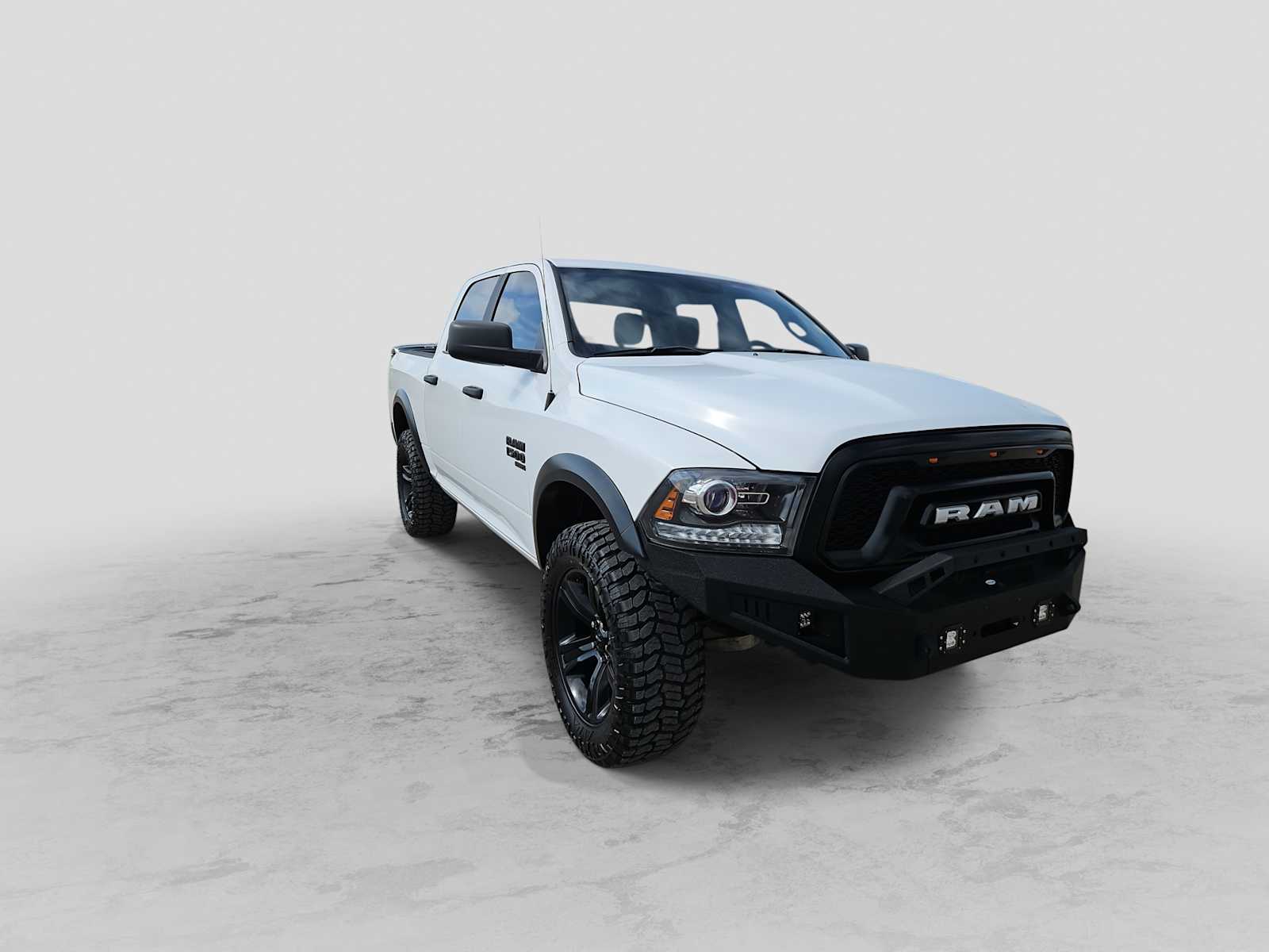 Thumbnail: 2024 RAM 1500 Classic - 2