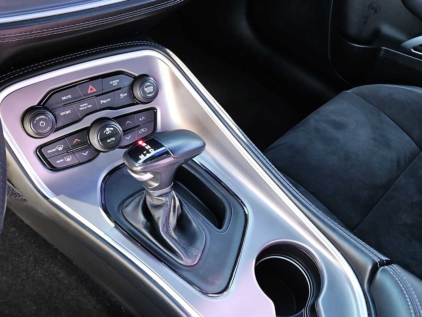 Thumbnail: 2022 Dodge Challenger - 25