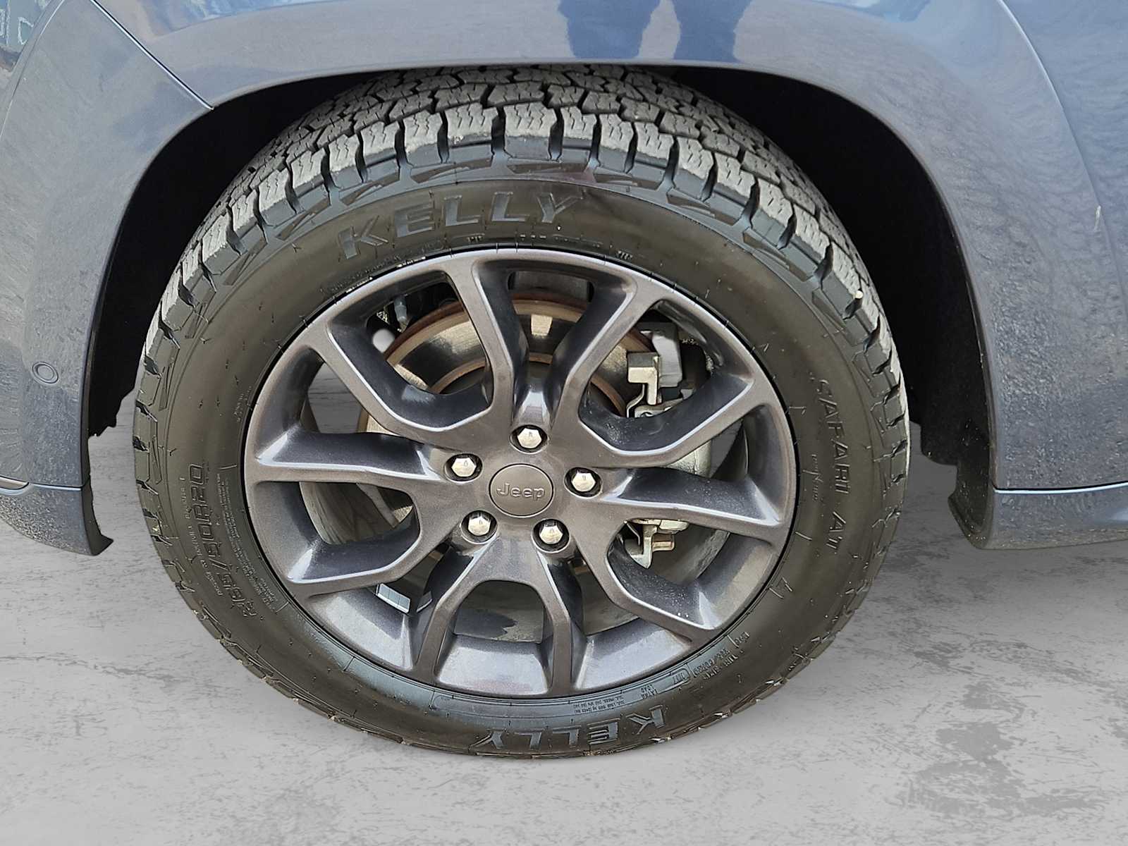 Thumbnail: 2021 Jeep Grand Cherokee - 12