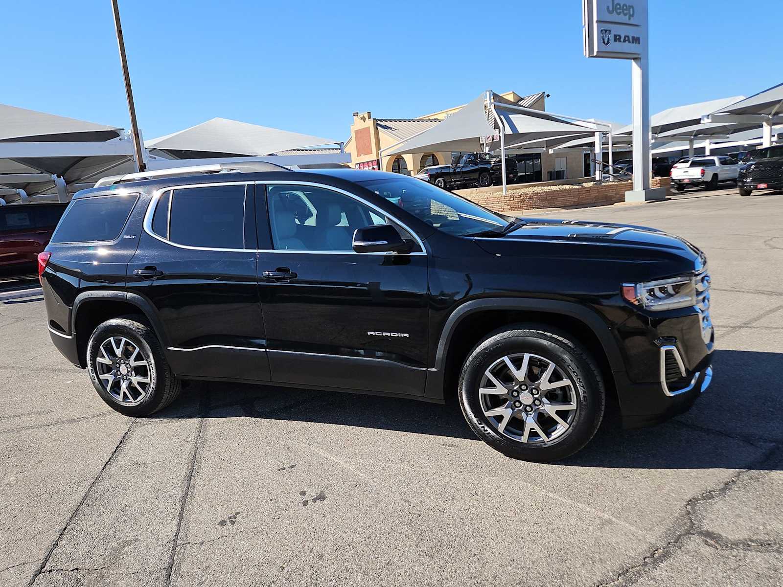 Thumbnail: 2023 GMC Acadia - 9
