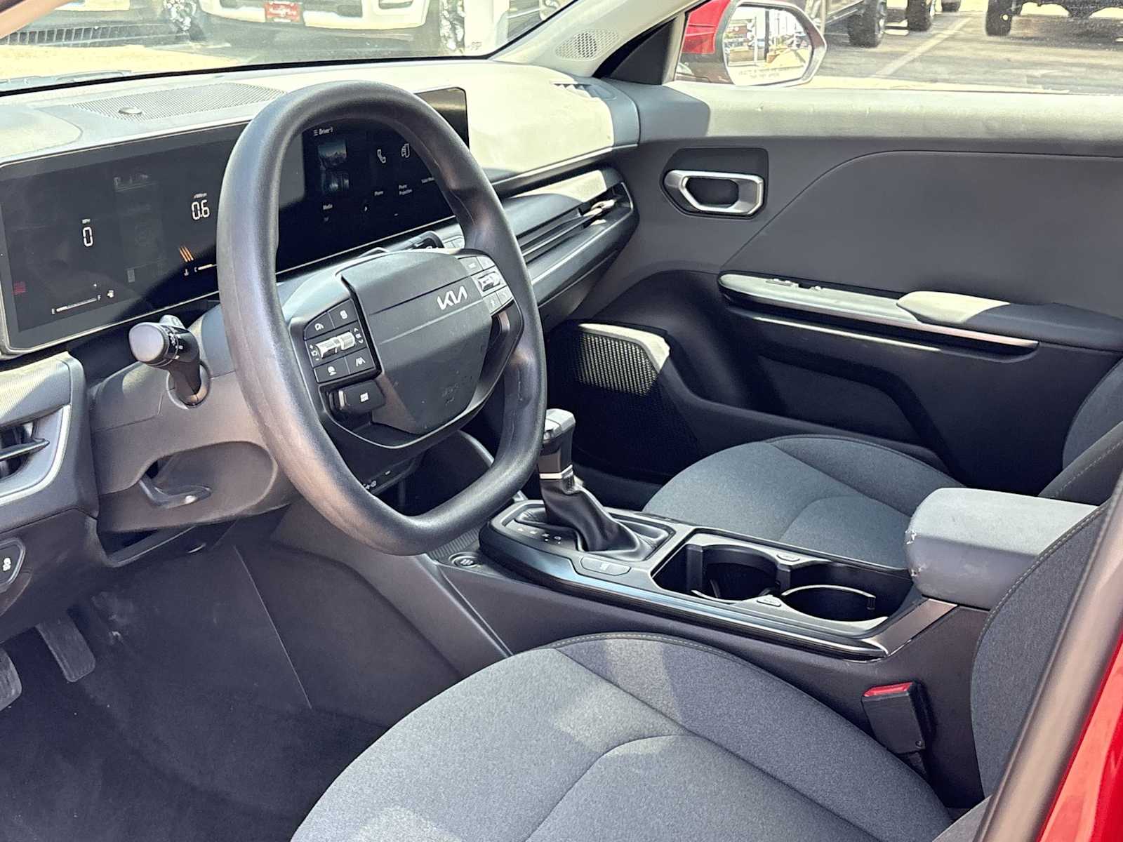 Thumbnail: 2025 Kia K4 - 10