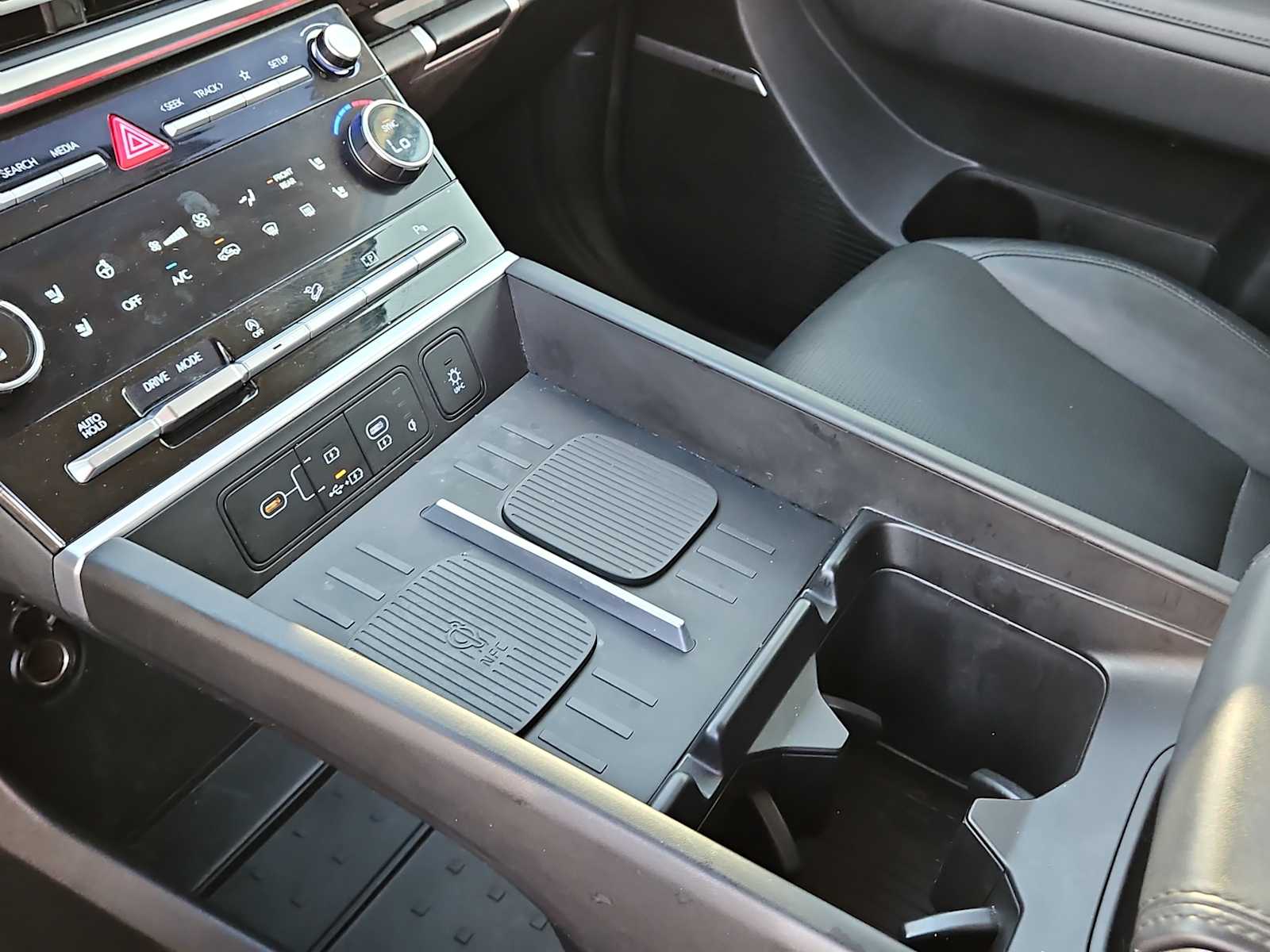 Thumbnail: 2024 Hyundai Santa Fe - 20