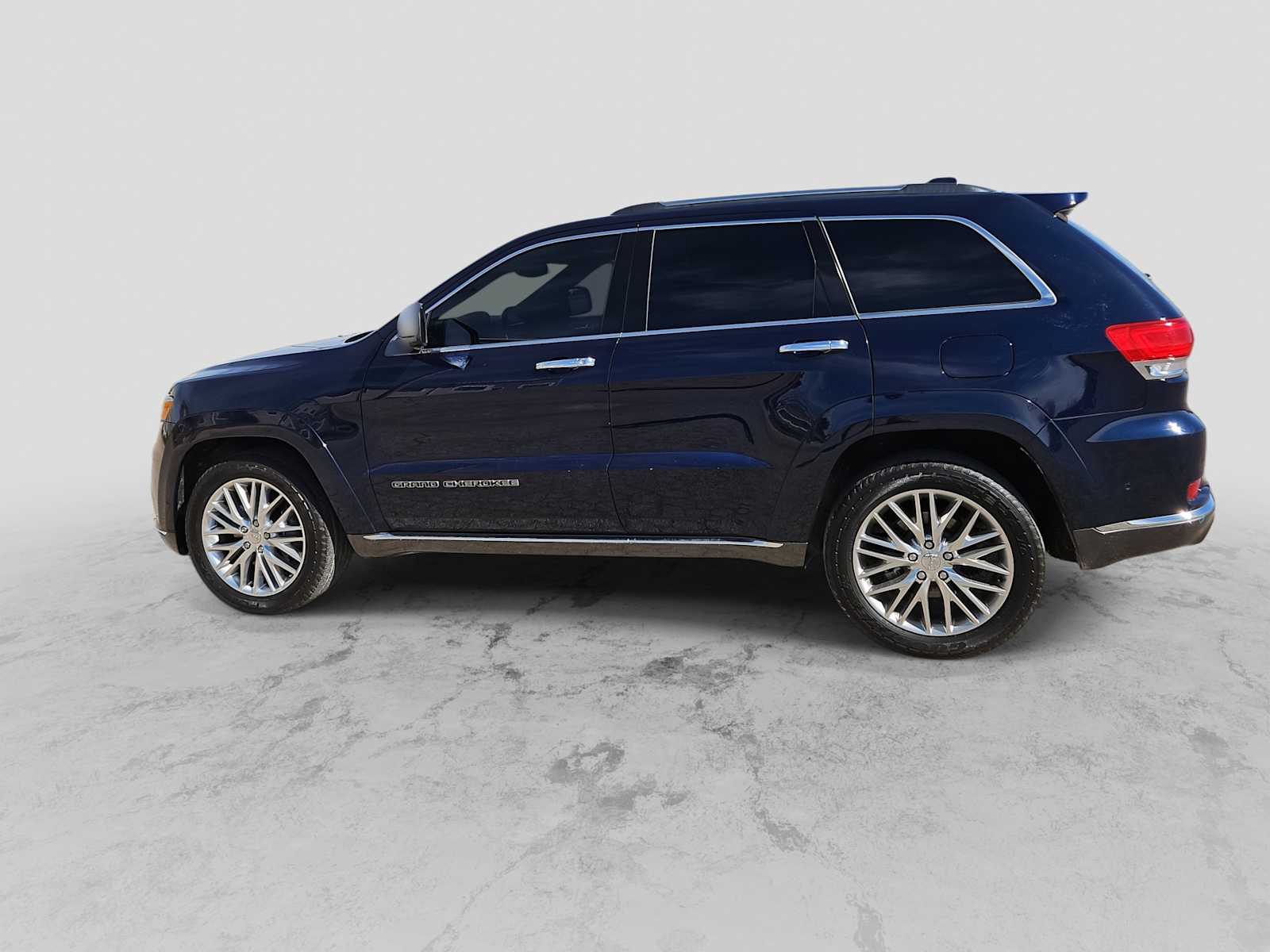 Thumbnail: 2017 Jeep Grand Cherokee - 5