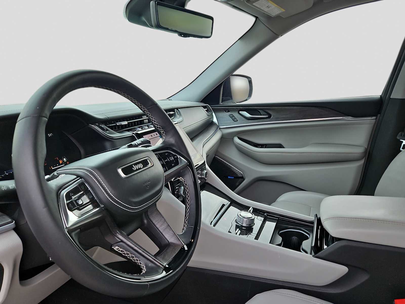 Thumbnail: 2022 Jeep Grand Cherokee - 10