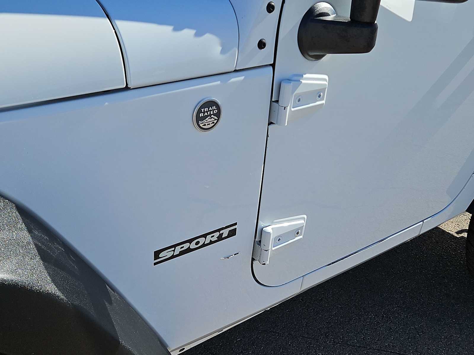 Thumbnail: 2011 Jeep Wrangler - 15