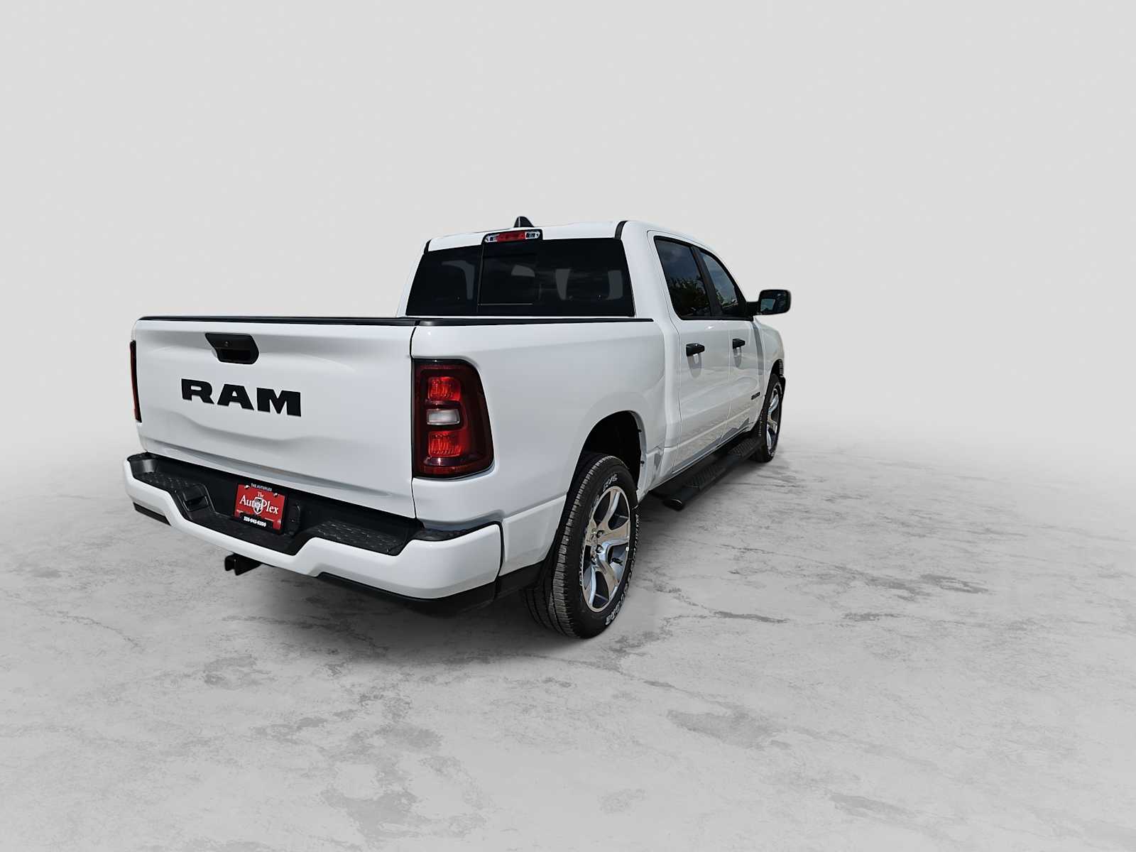 Thumbnail: 2026 RAM 1500 - 8