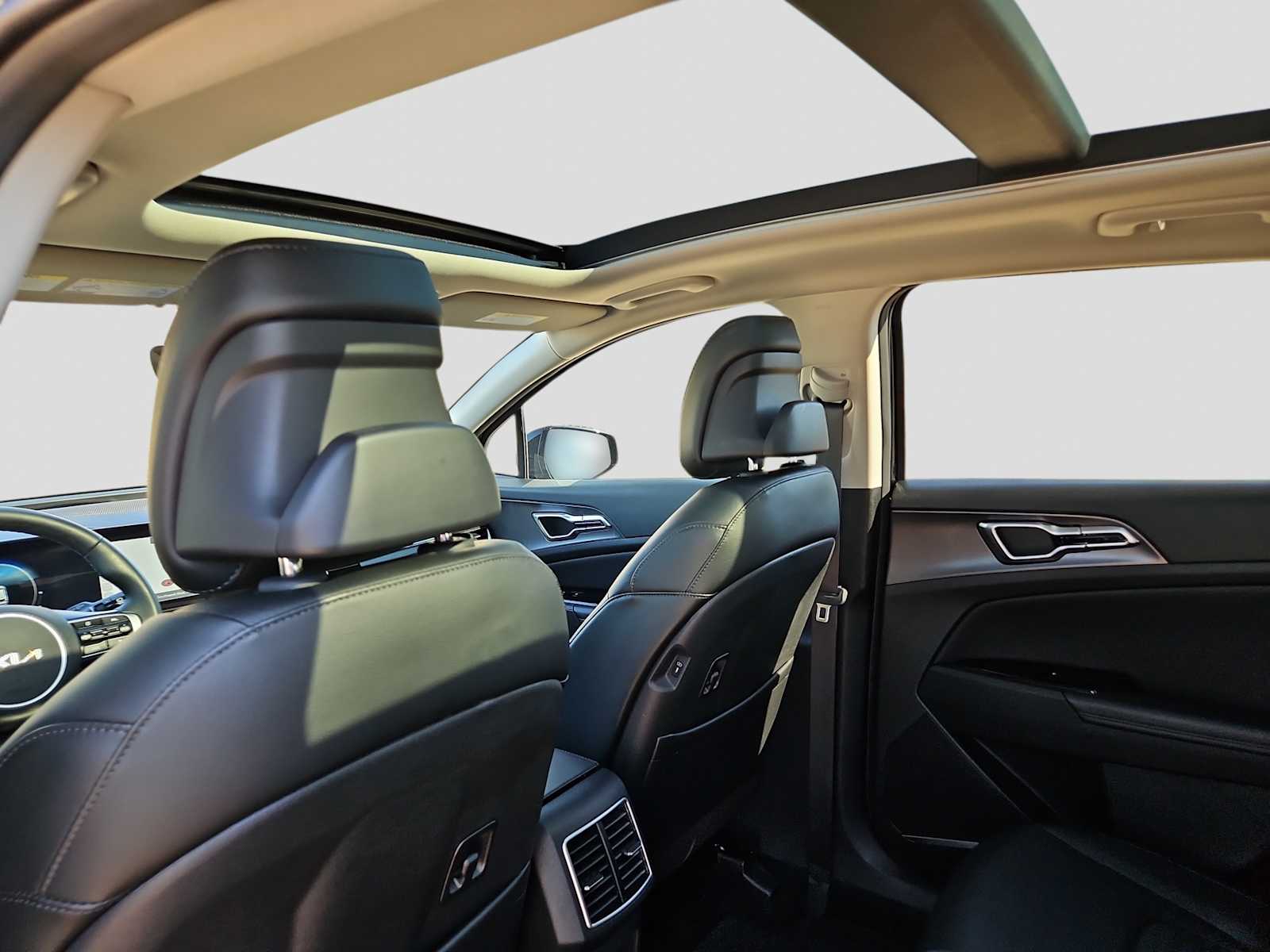 Thumbnail: 2024 Kia Sportage - 18