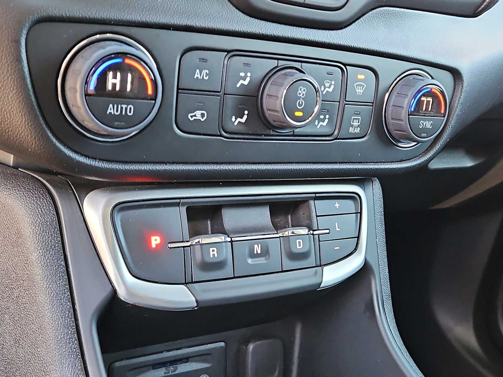 Thumbnail: 2024 GMC Terrain - 21