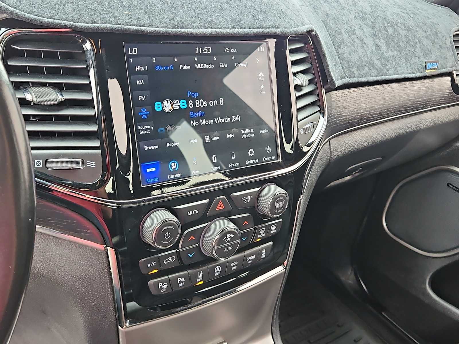 Thumbnail: 2021 Jeep Grand Cherokee - 24