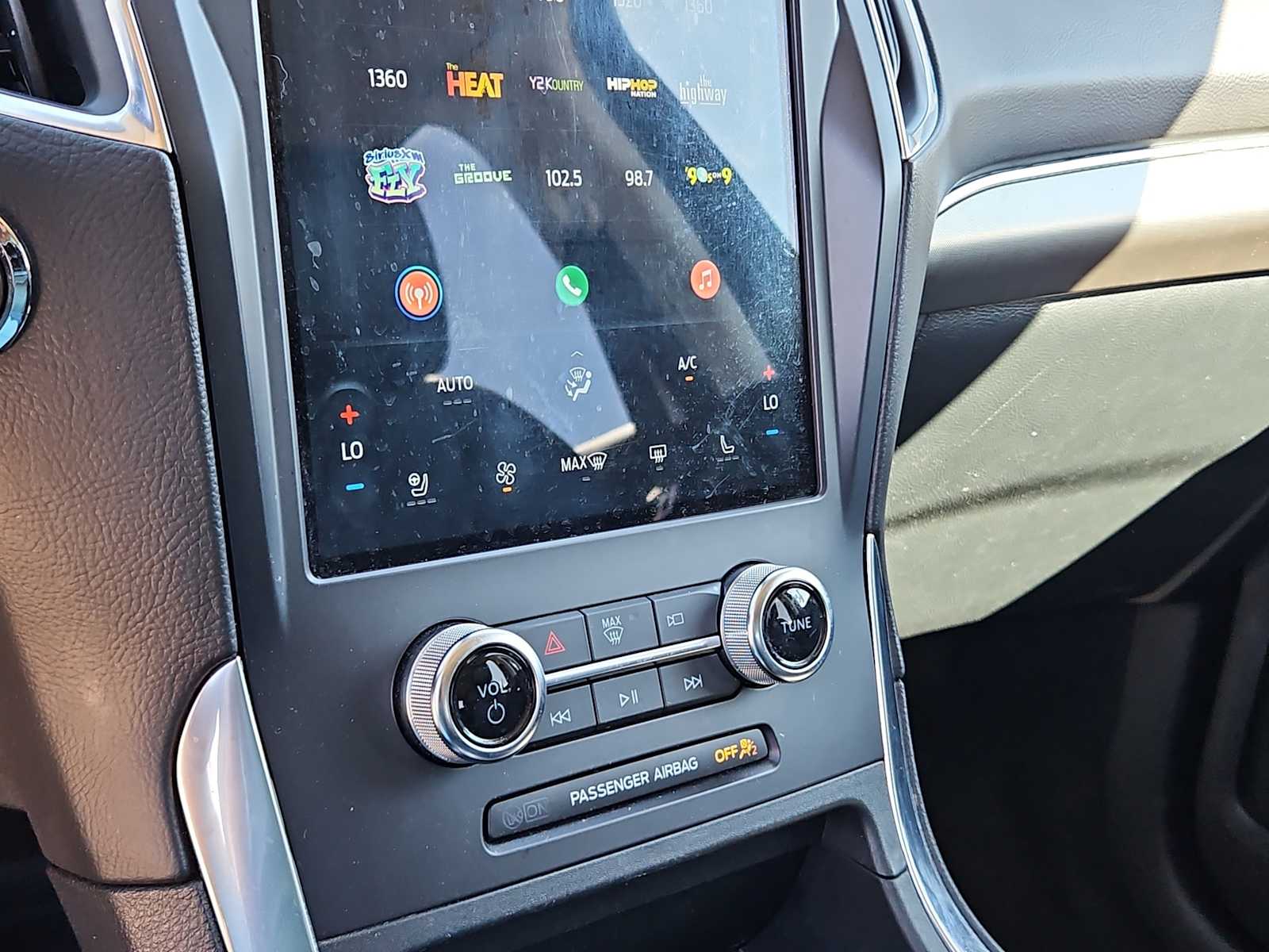 Thumbnail: 2024 Ford Edge - 24