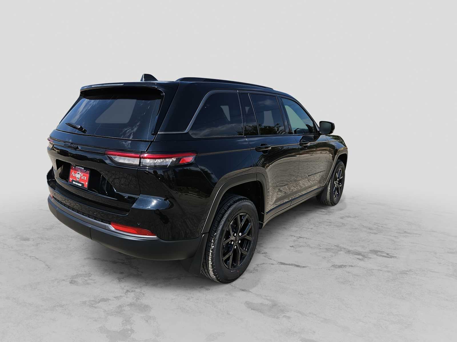 Thumbnail: 2026 Jeep Grand Cherokee - 8