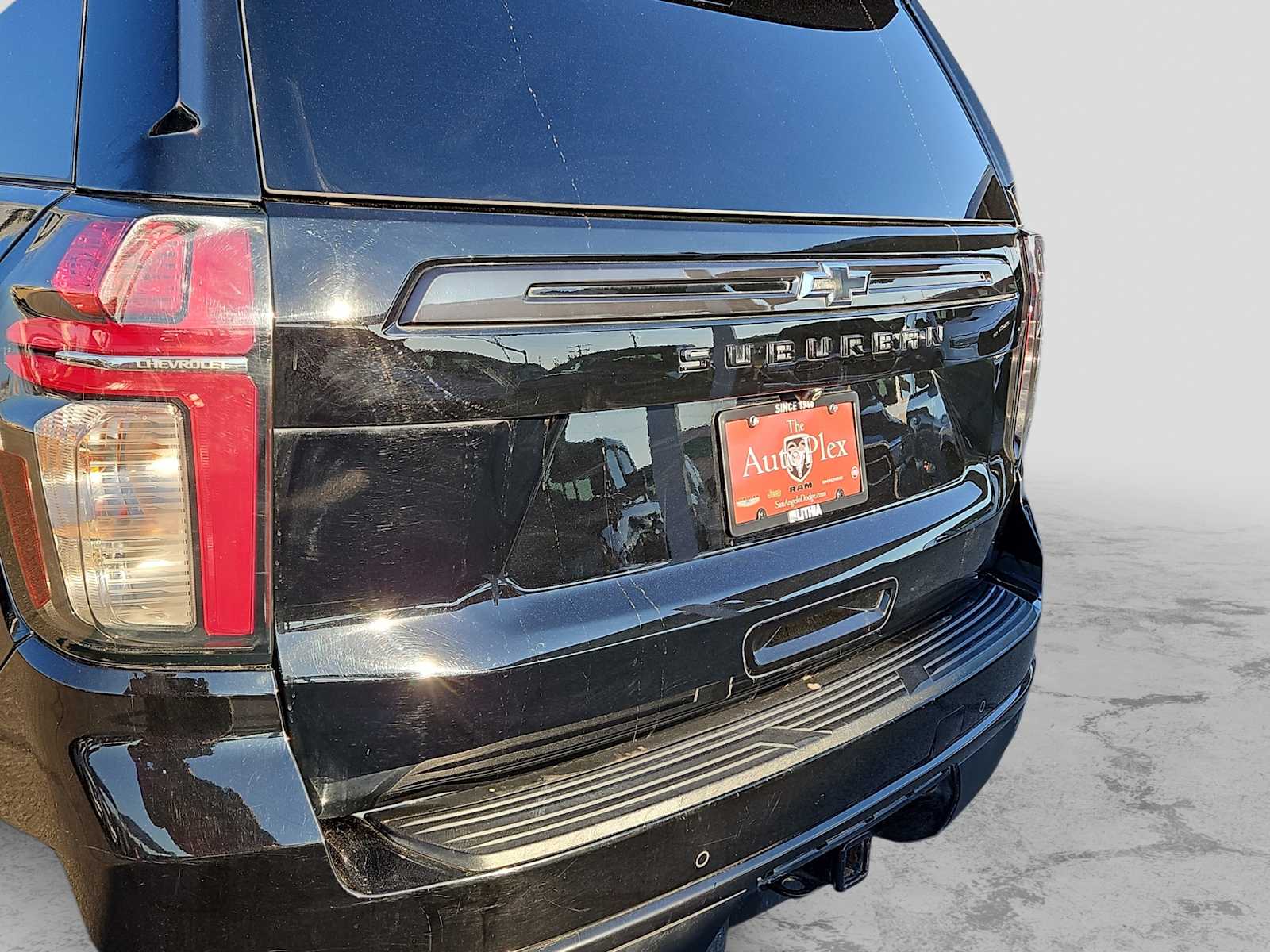 Thumbnail: 2021 Chevrolet Suburban - 23