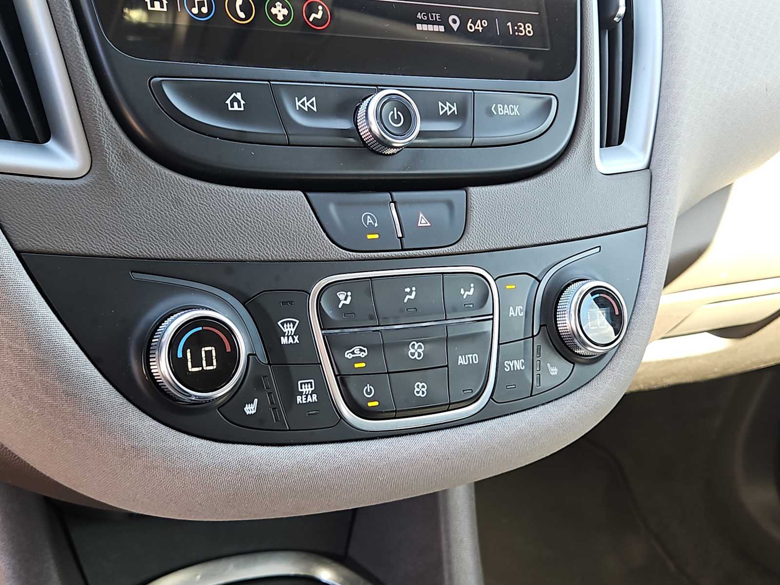 Thumbnail: 2024 Chevrolet Malibu - 24