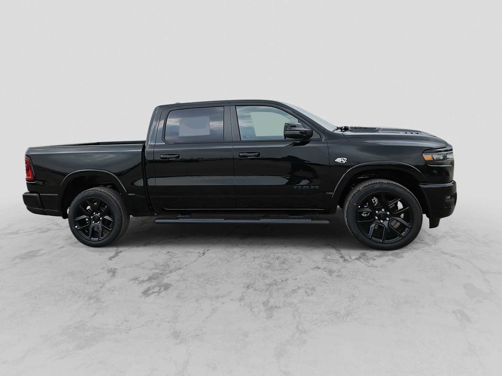 Thumbnail: 2026 RAM 1500 - 9