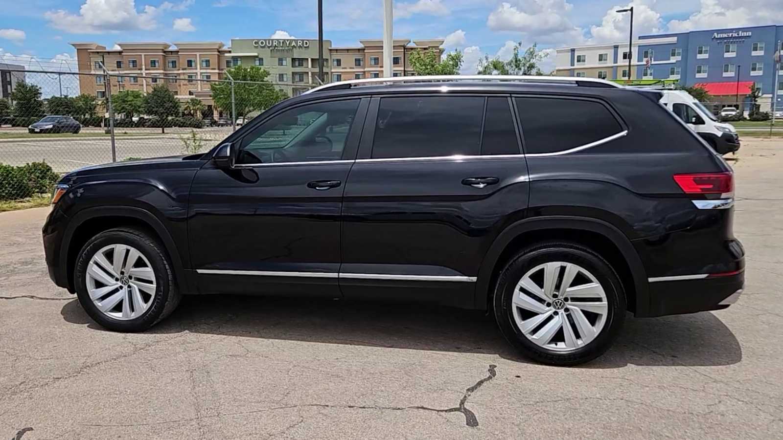 Thumbnail: 2021 Volkswagen Atlas - 6