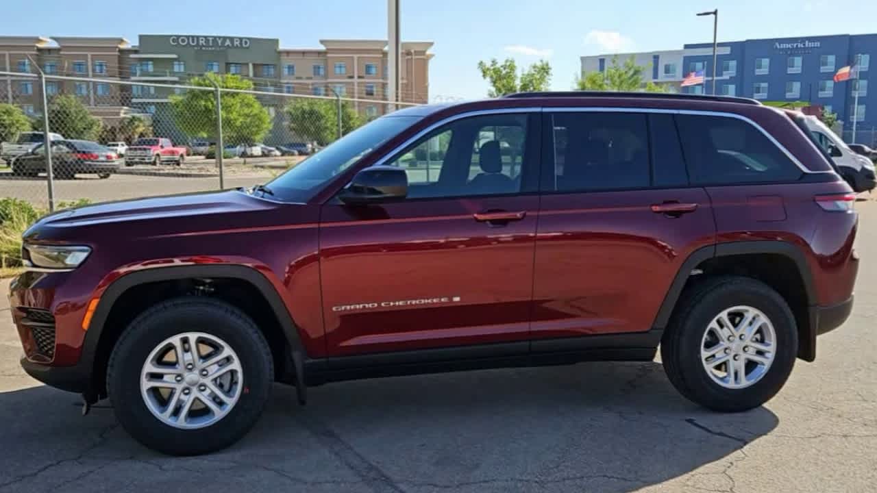 Thumbnail: 2025 Jeep Grand Cherokee - 4