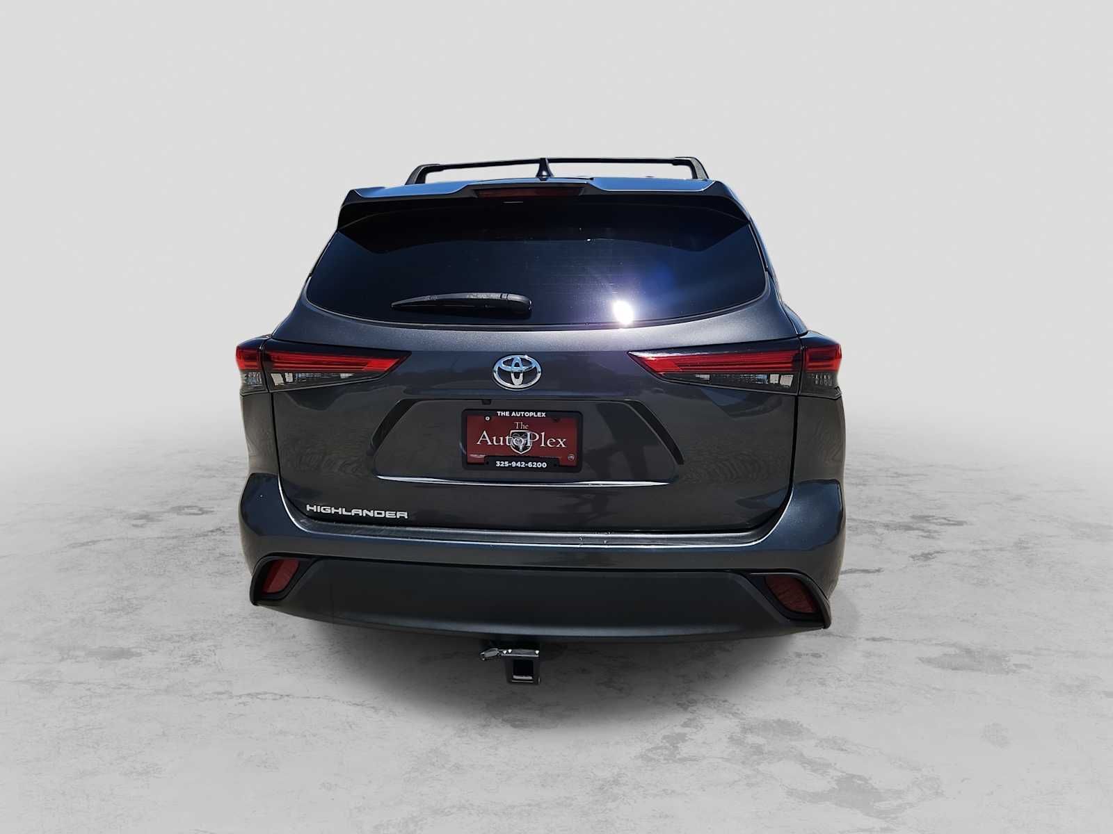 Thumbnail: 2023 Toyota Highlander - 7