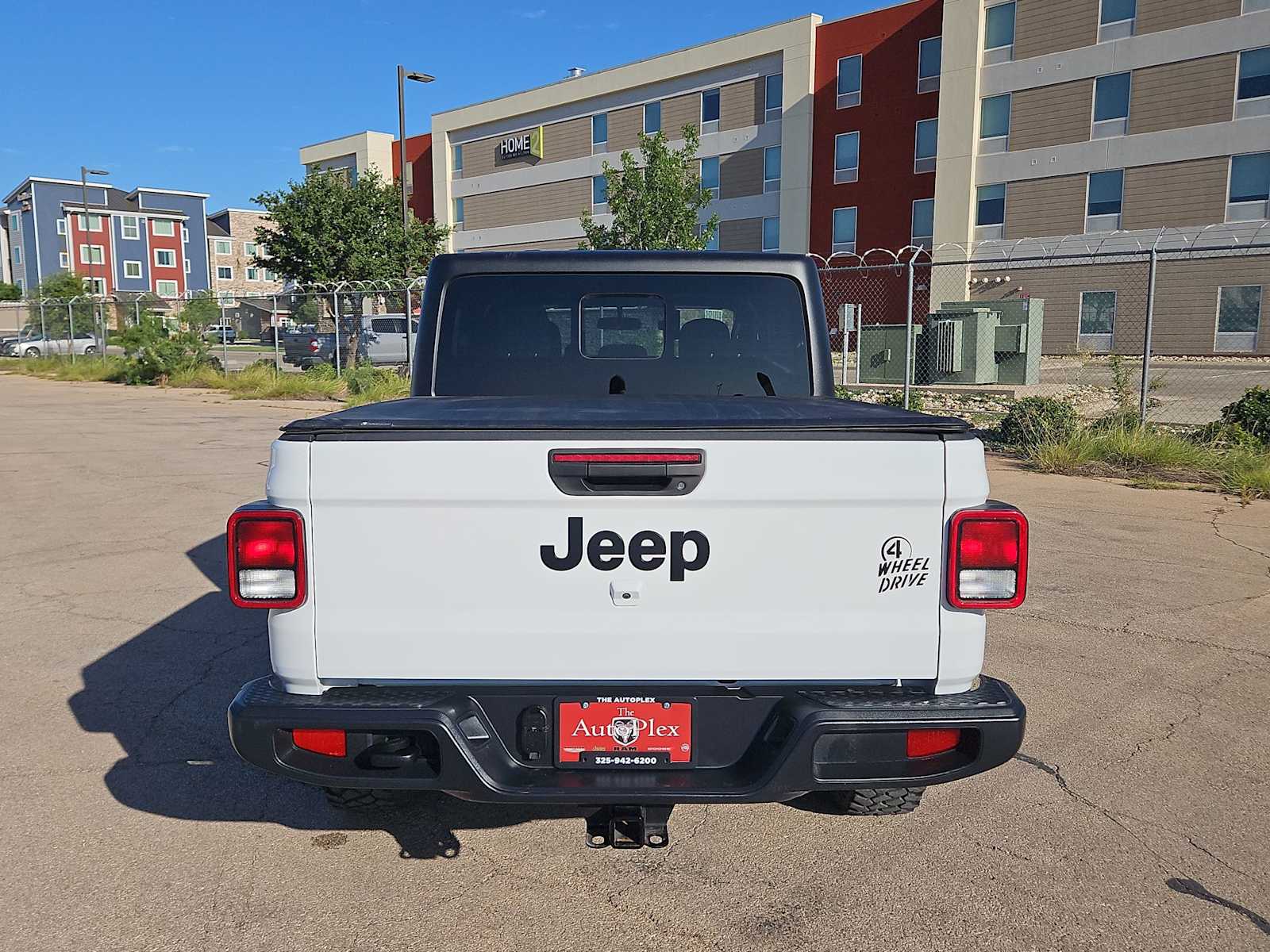 Thumbnail: 2023 Jeep Gladiator - 13