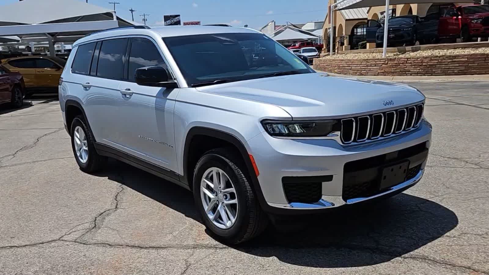 Used 2024 Jeep Grand Cherokee L Laredo with VIN 1C4RJJAG7R8940090 for sale in San Angelo, TX