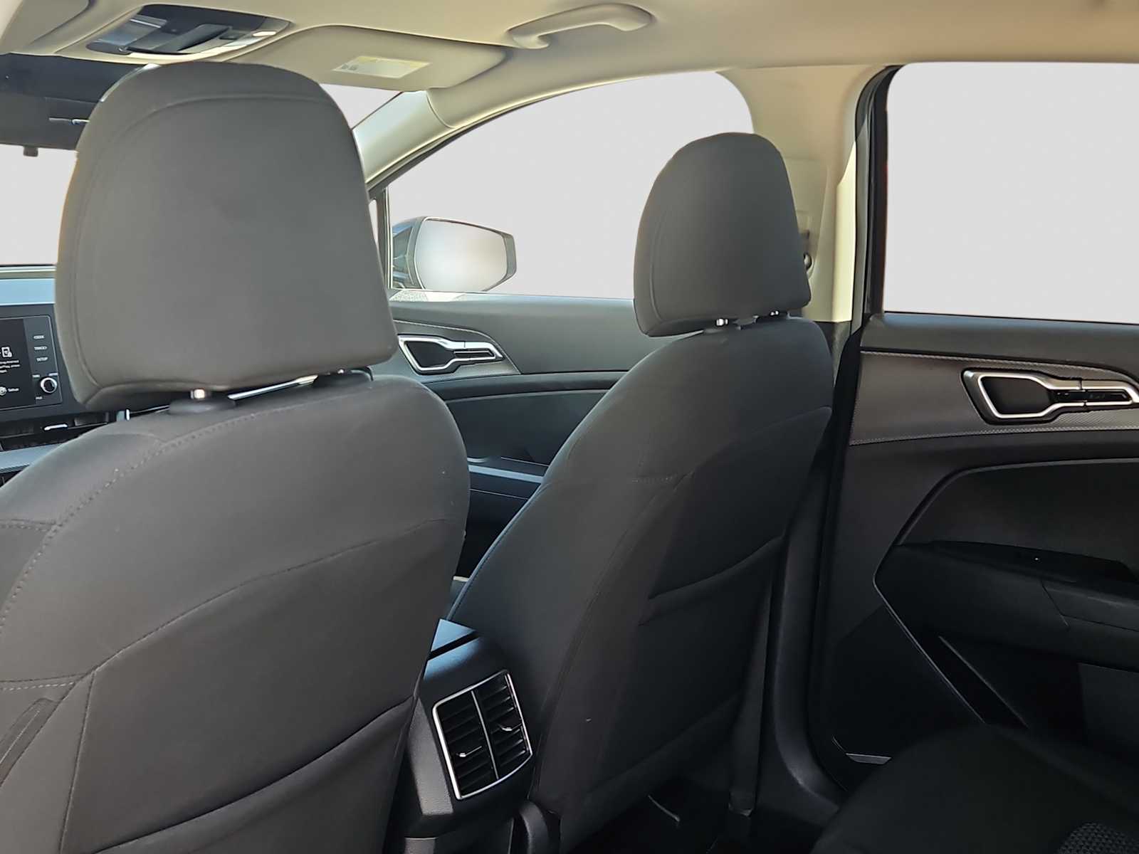 Thumbnail: 2025 Kia Sportage - 15