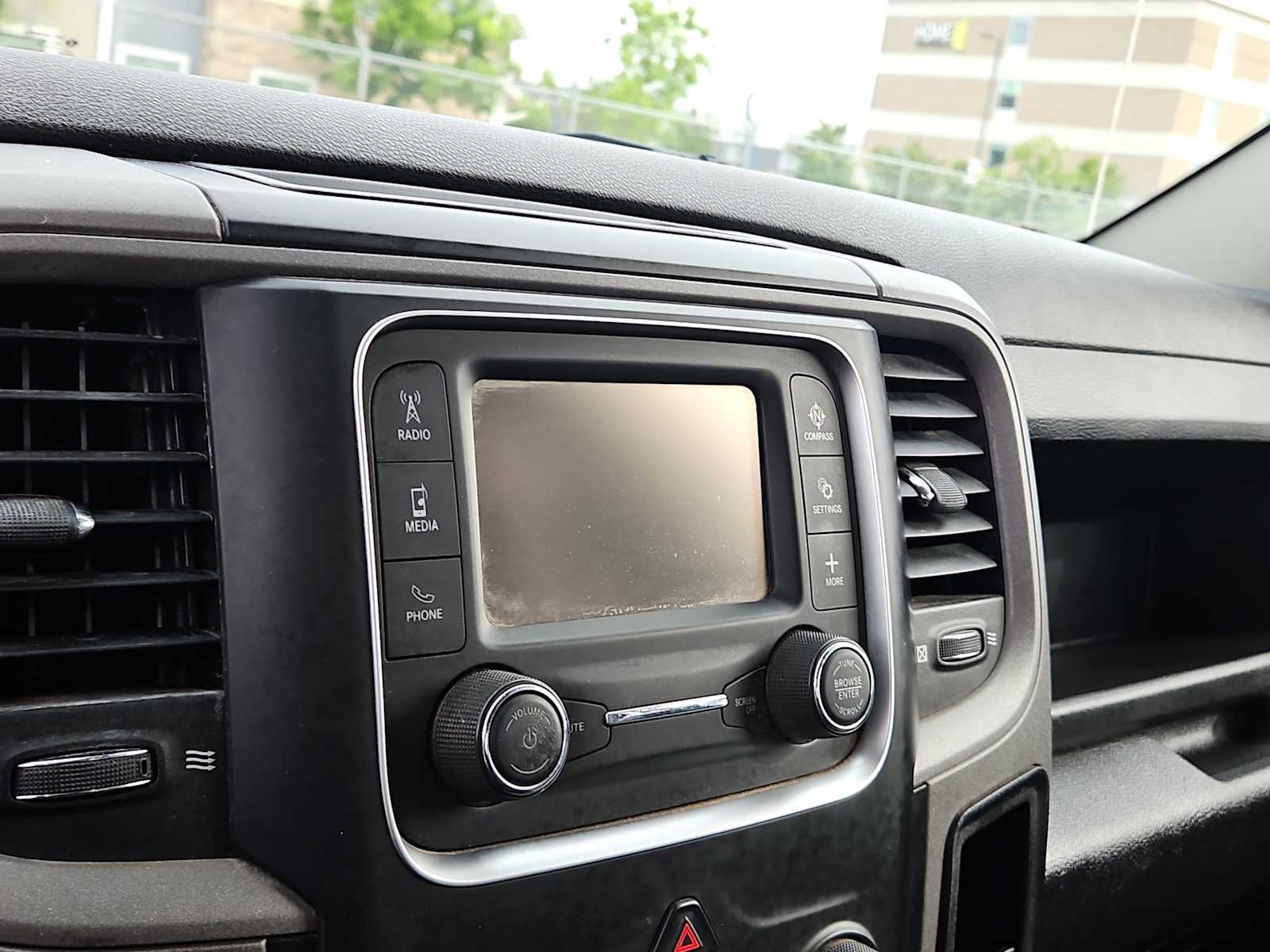 Thumbnail: 2021 RAM 1500 Classic - 24