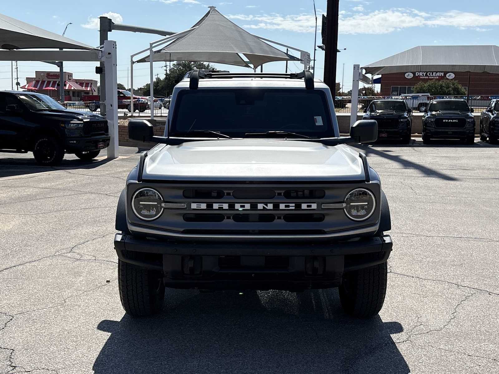 Thumbnail: 2022 Ford Bronco - 3