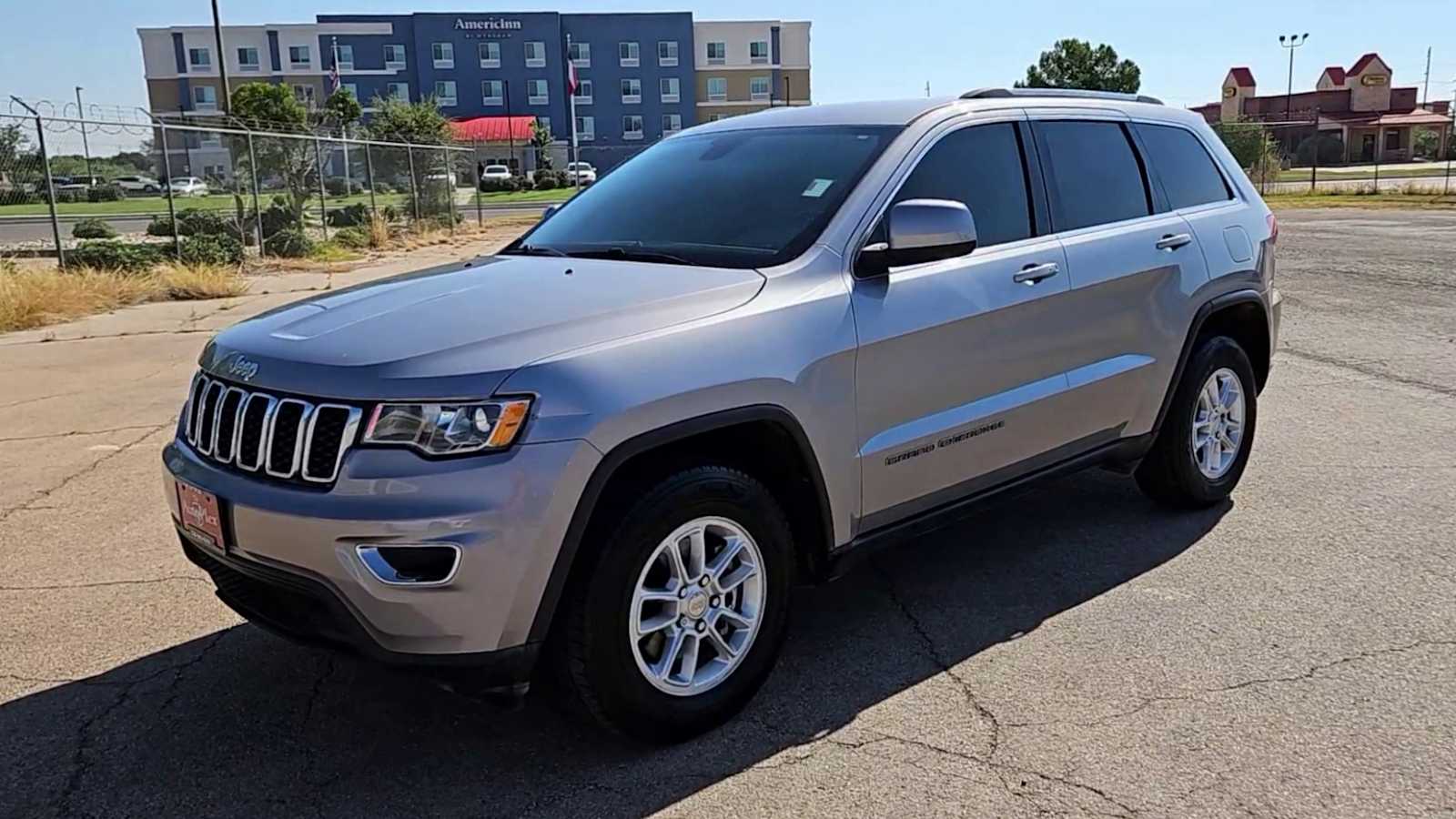 Thumbnail: 2020 Jeep Grand Cherokee - 4