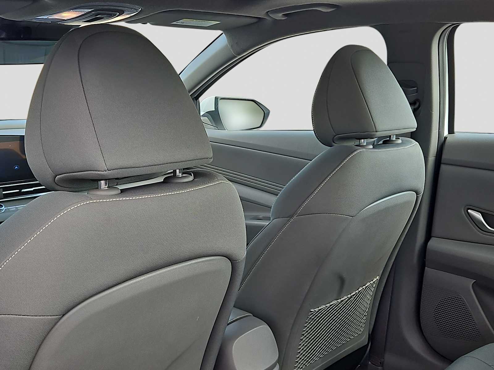 Thumbnail: 2025 Hyundai Elantra - 16