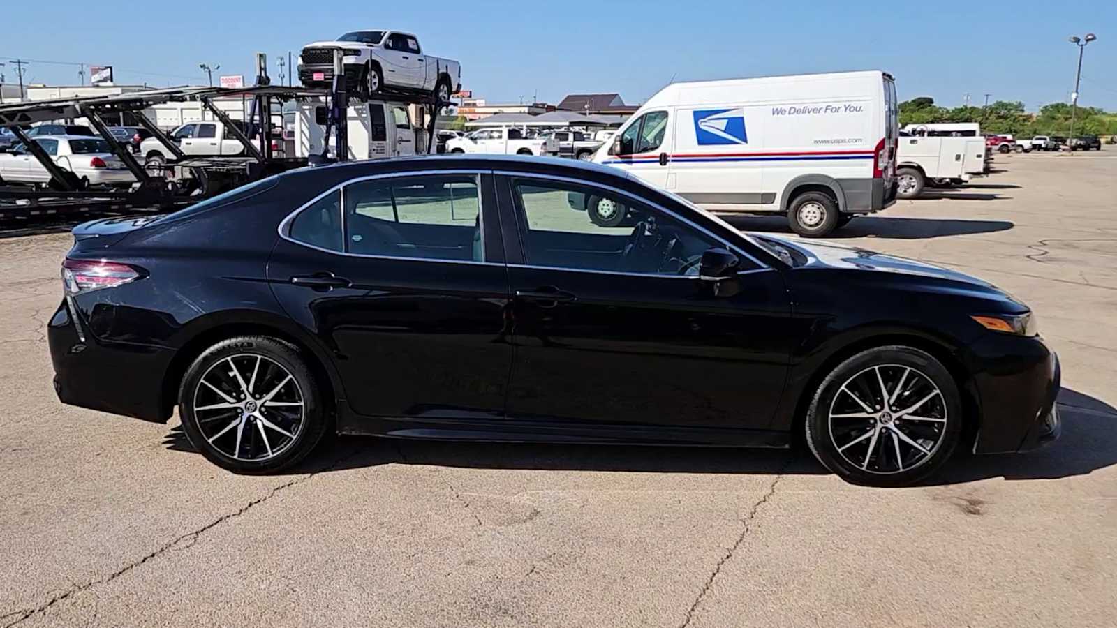 Thumbnail: 2023 Toyota Camry - 9
