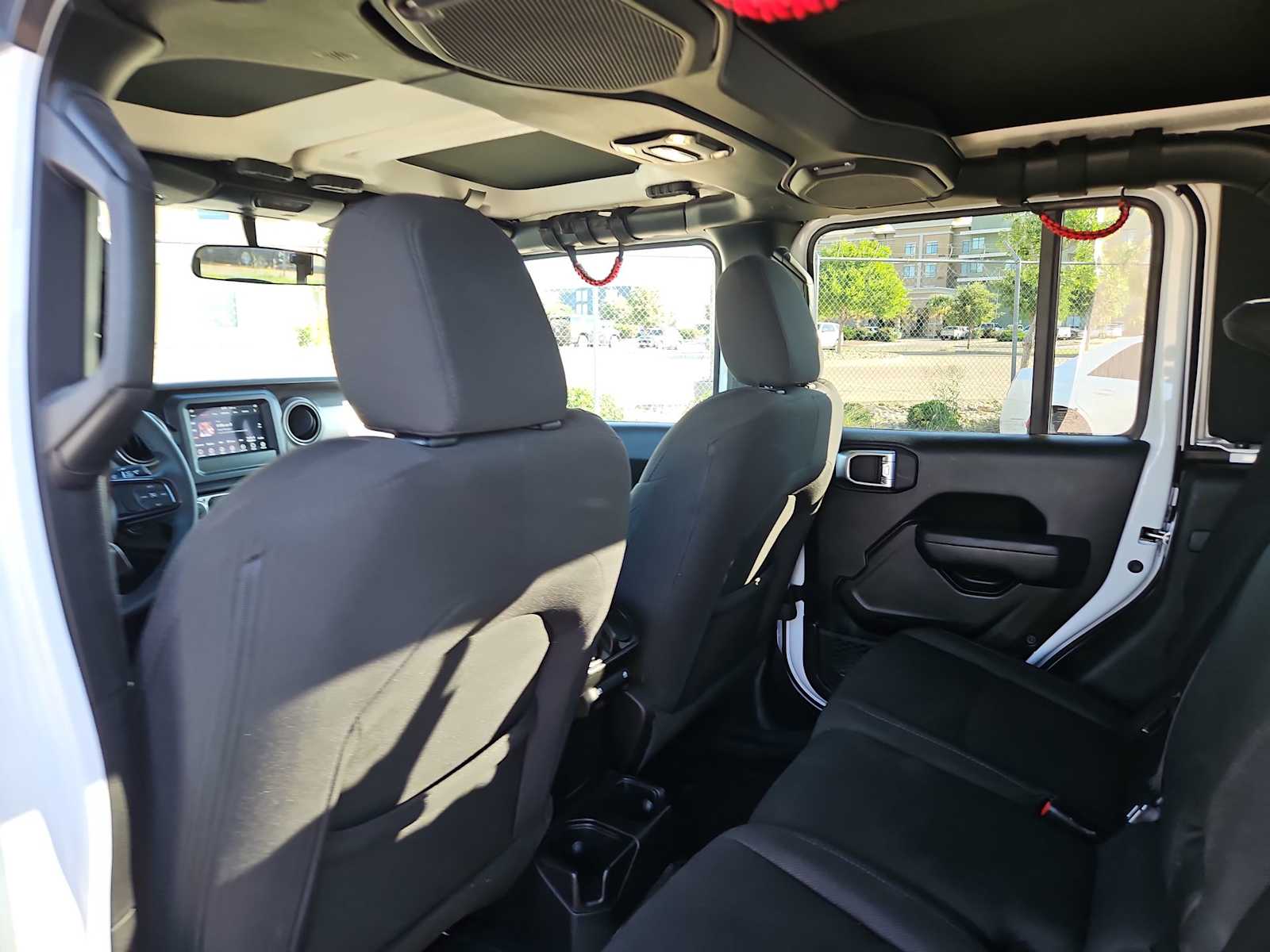 Thumbnail: 2023 Jeep Gladiator - 18