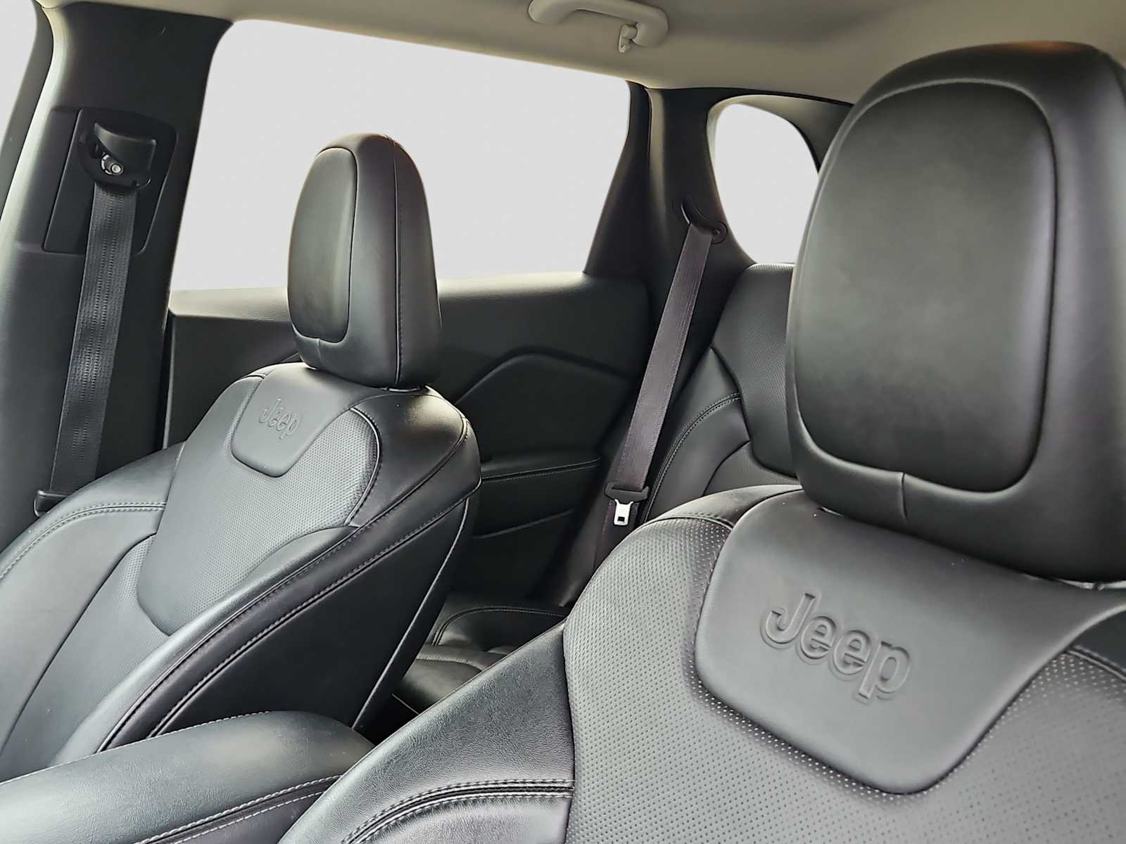 Thumbnail: 2023 Jeep Cherokee - 15