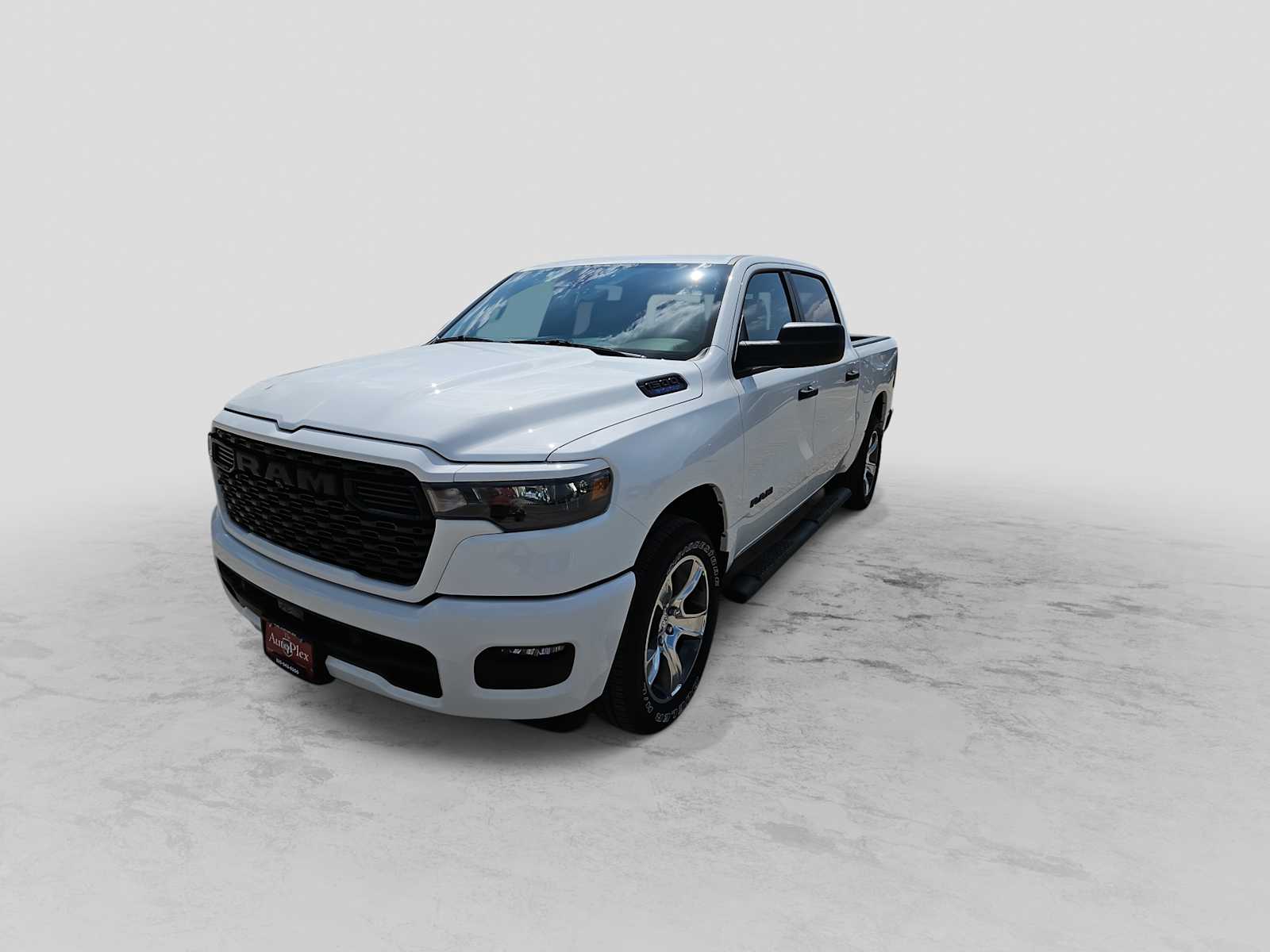 Thumbnail: 2026 RAM 1500 - 4
