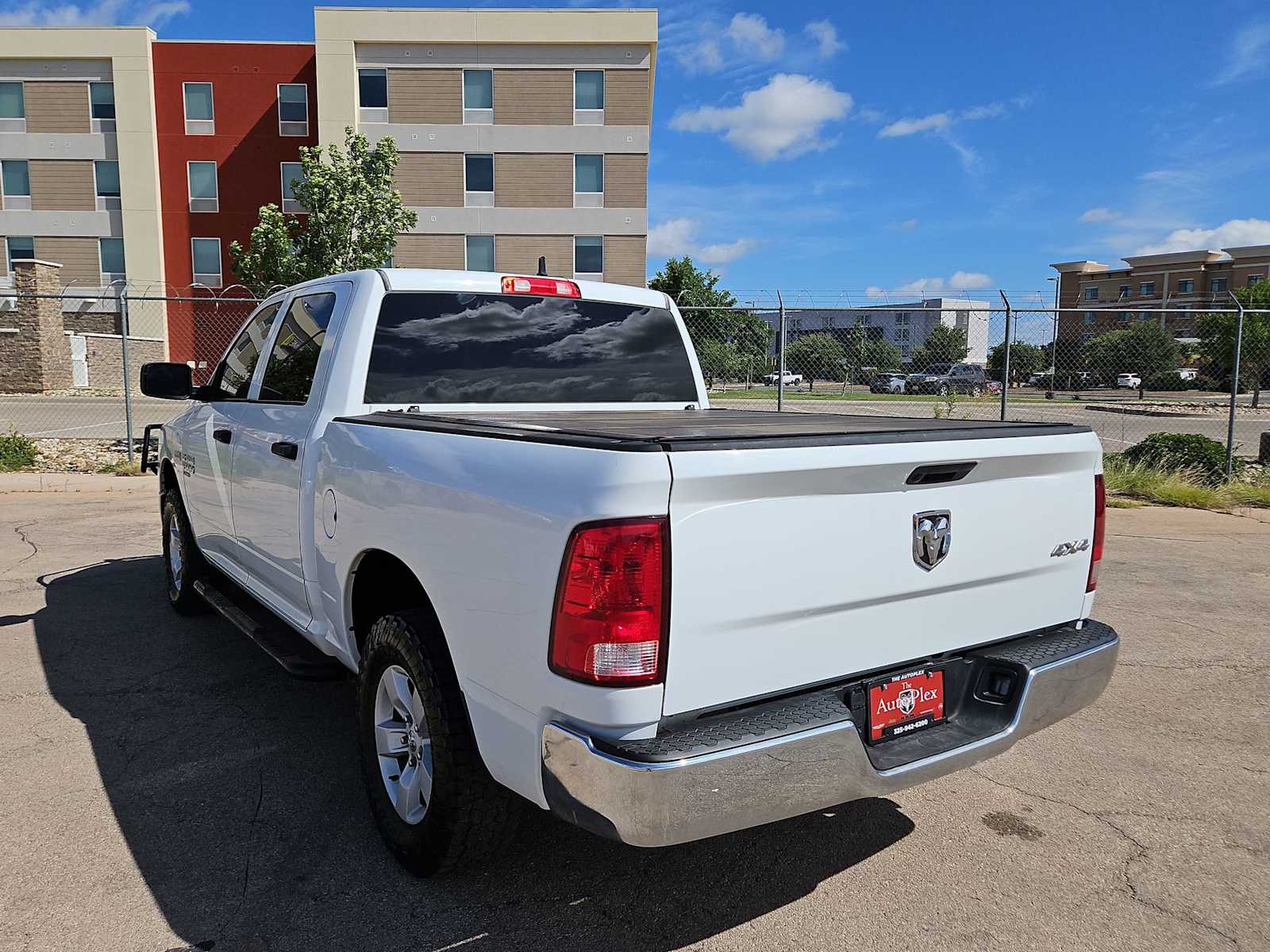 Thumbnail: 2022 RAM 1500 Classic - 12
