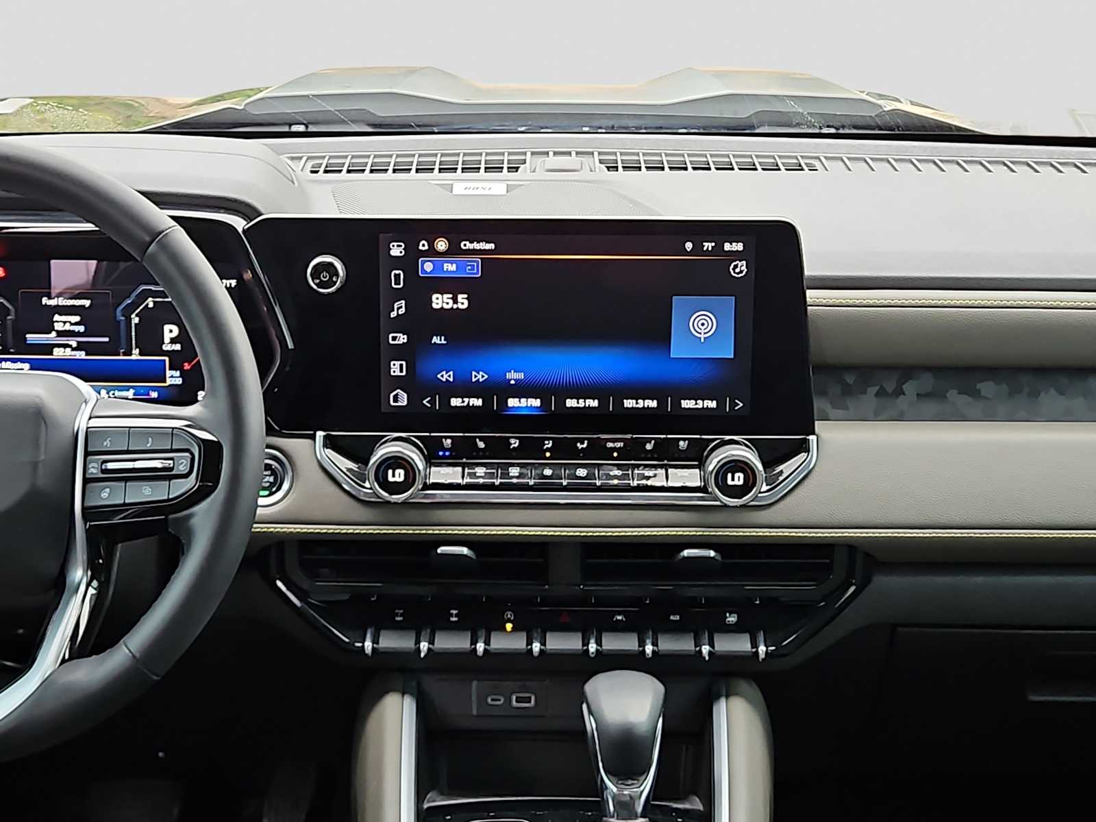 Thumbnail: 2024 Chevrolet Colorado - 14