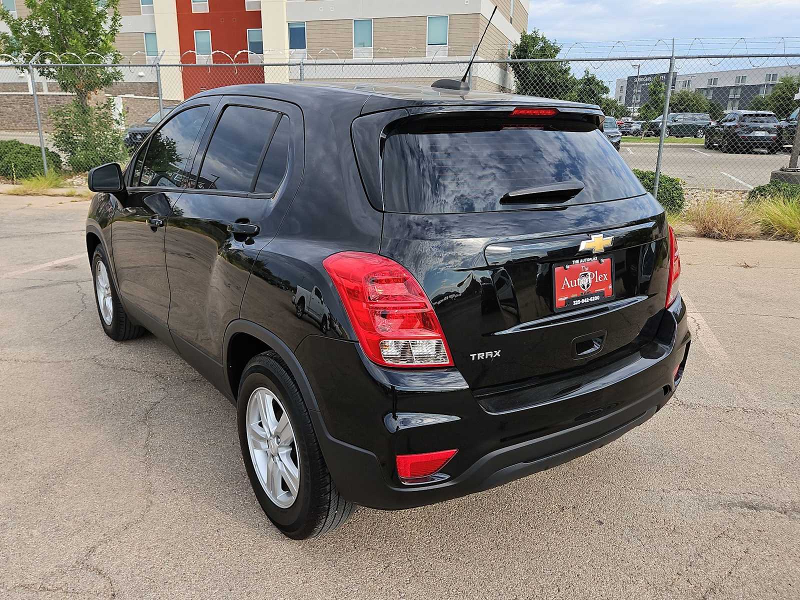 Thumbnail: 2021 Chevrolet Trax - 12