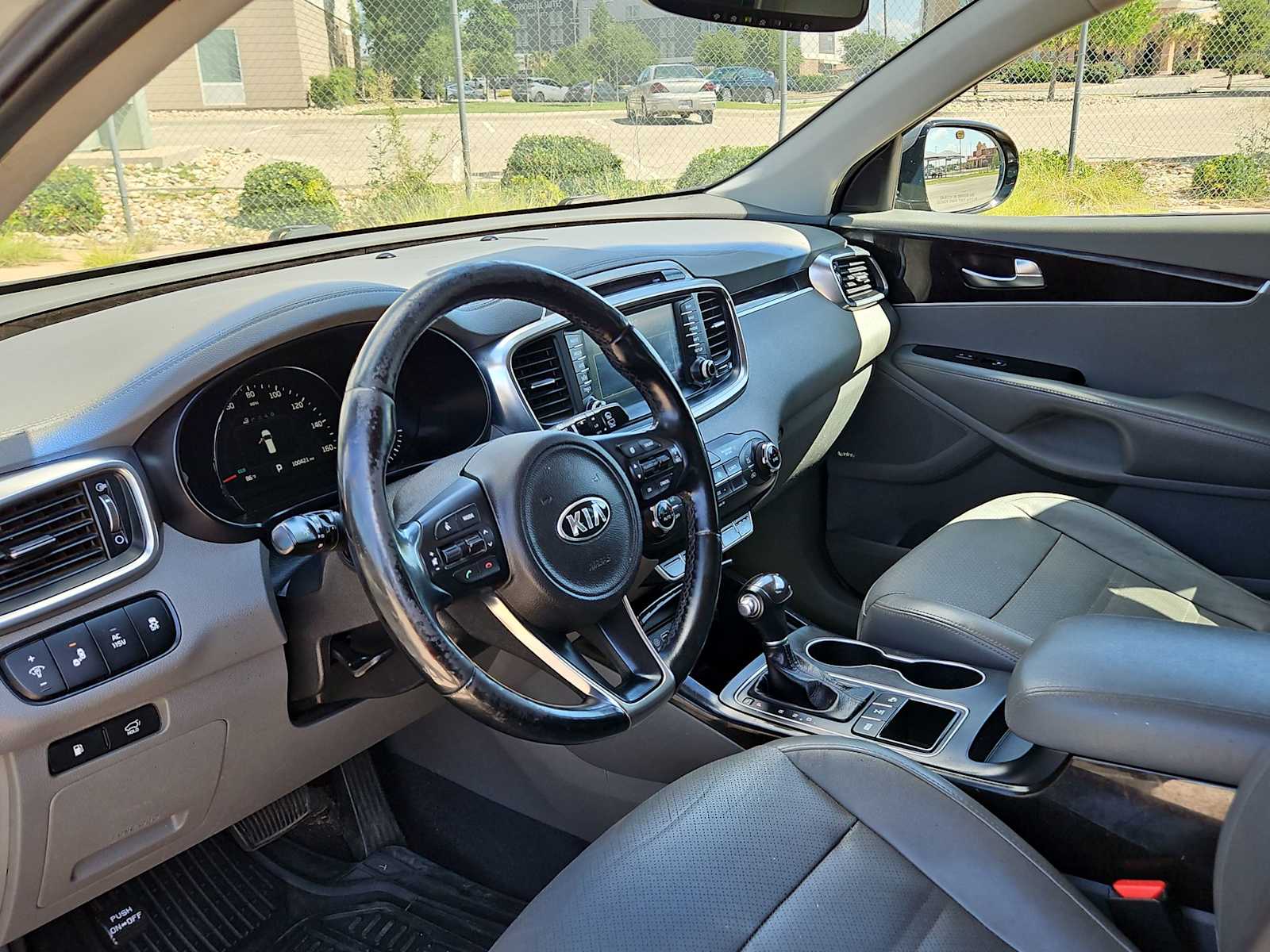 2016 Kia Sorento EX 10