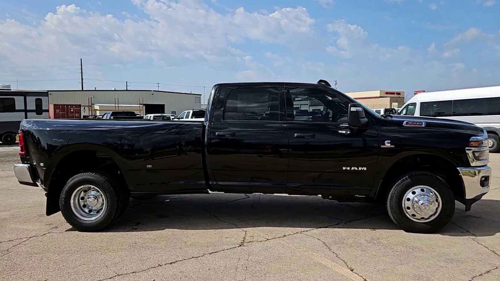 2025 RAM 3500 Big Horn 2
