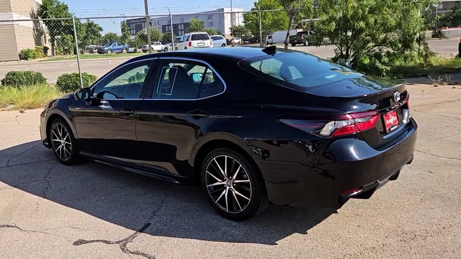 Thumbnail: 2023 Toyota Camry - 6
