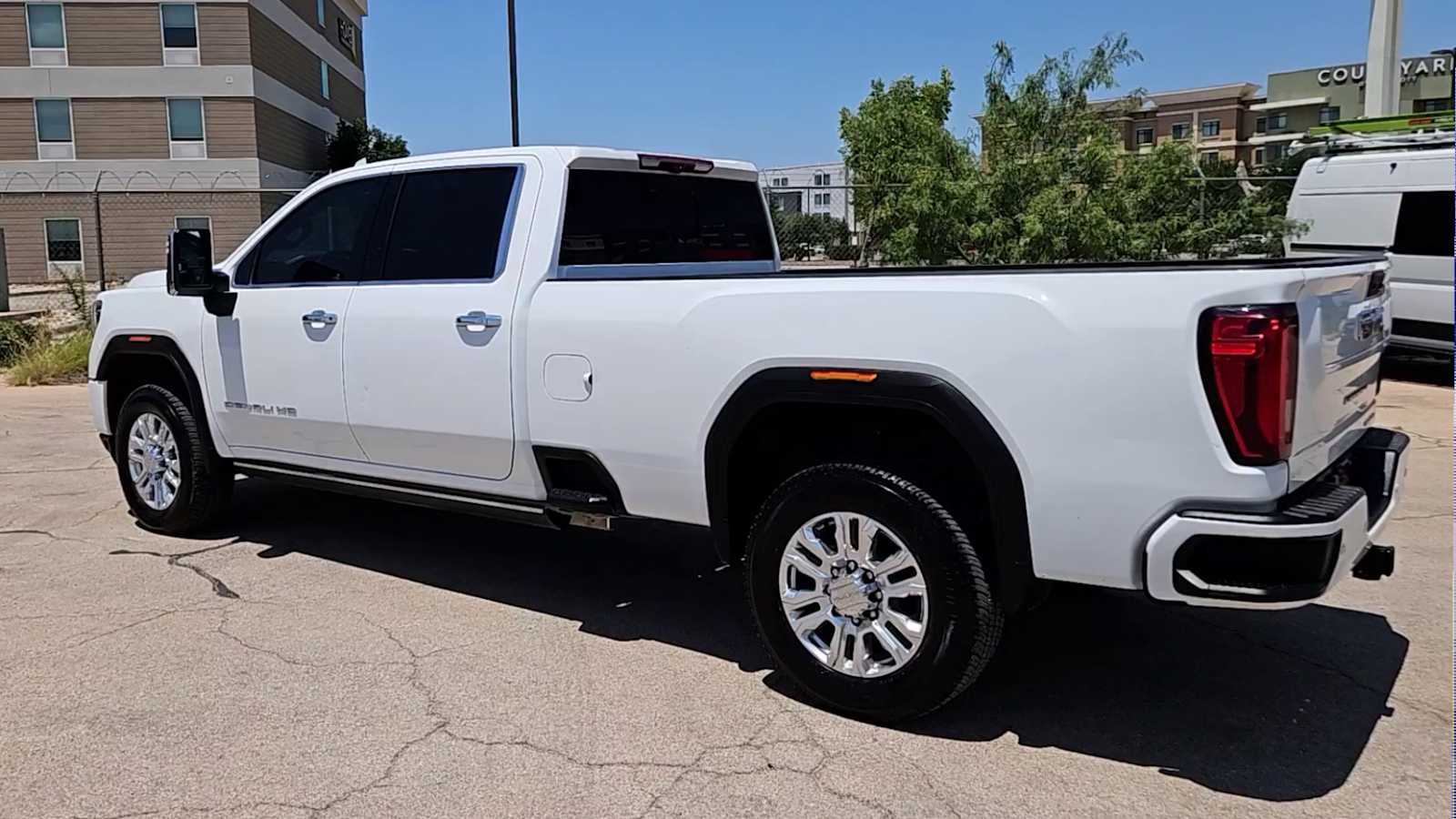 Thumbnail: 2023 GMC Sierra 2500 - 5