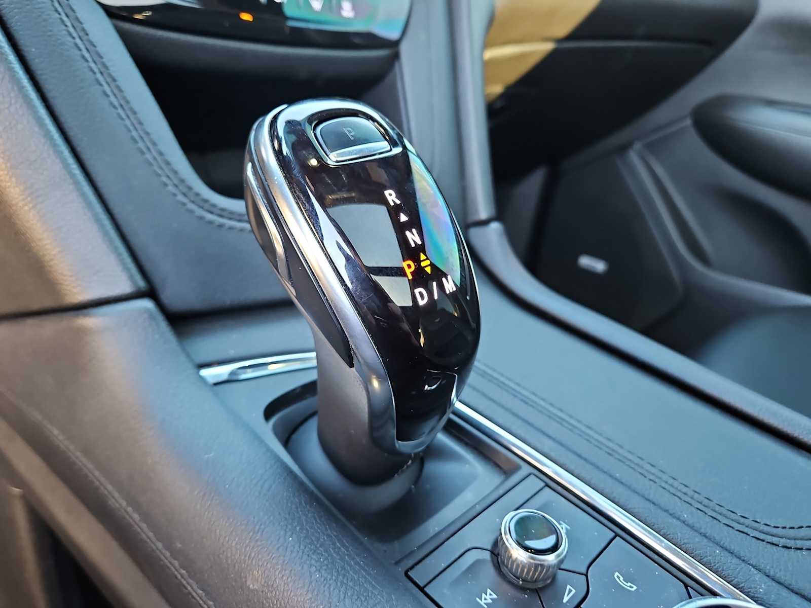 Thumbnail: 2022 Cadillac XT6 - 21